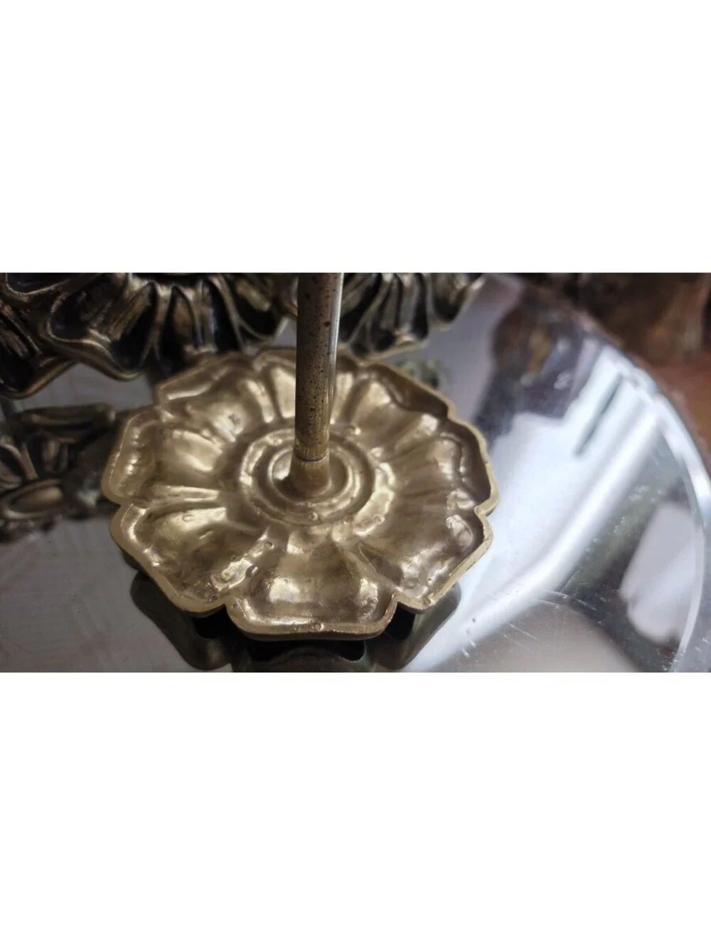 Vintage Brass Colored Daisy Decorative Curtain Tiebacks Finials Set of 4
